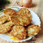 Оладьи из репчатого лука