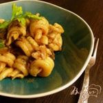 Спиральки (rotini) с подливой из вешенок