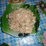 Салат с рыбными консервами