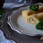 Блинчики с куриным мясом в сливочном соусе