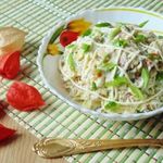 Салат из отварной индейки с сыром