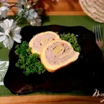 Рулет сырный с фаршем