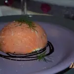 Закуска из копченой семги с начинкой
