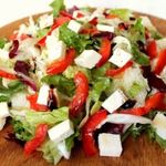 Микс салат с болгарским перцем и брынзой