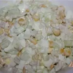 Легкий салат из кальмаров