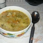 Щи на курином бульоне с луком пореем