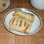 Слойки с яблочным вареньем