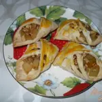 Слойки с яблоками