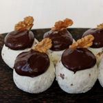 Творожные шарики с шоколадом