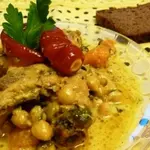 Кролик с нутом и тыквой