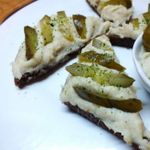 Паштет из сельди и картофеля с соленым огурцом