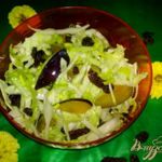 Салат из капусты со сливой