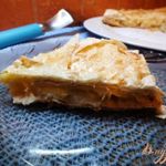 Сладкий пирог с ананасом и сыром
