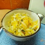 Салат из дайкона с орехами и тыквой