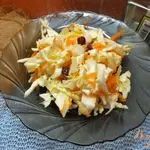 Салат капустный с клюквой