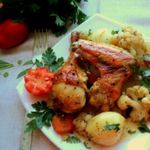 Курица запеченная с овощами