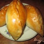 Пироги с капустой и яйцом из готового дрожжевого теста