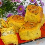 Пампушки с тыквой, чесноком и зеленью
