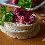 Свекольный салат с моцареллой