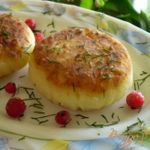 Зразы картофельные с твердым сыром и луком