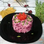 Свекольный деревенский салат