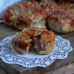 Булочки со вкусом пиццы