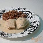 Куриное филе под луково - сметанным соусом