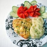 Скумбрия запеченная на луковой подушке