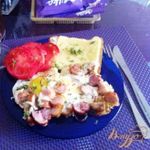 Яичница с грудинкой и сосисками