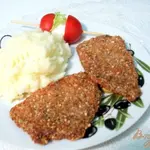 Тилапия в ореховой панировке