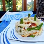 Рис с омлетом и кальмарами