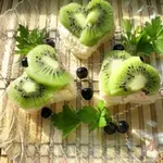 Необычные бутерброды с киви