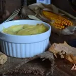 Яйца со шпинатом под сырной корочкой
