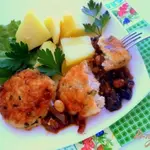 Котлеты рыбные с рисом и пикантным соусом