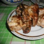 Куриные крылья с лимоном на мангале