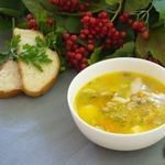 Густой рассольник с курицей и грибами