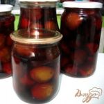 Слива маринованная закусочная
