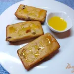 Сливовые кексы с творогом и медом