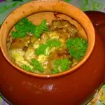 Свинина в горшочке с баклажанами