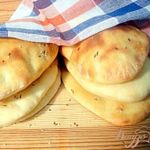 Индийские хлебные лепёшки наан