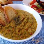 Холодный хлебный суп с огурцом