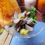 Теплый мясной салат с виноградом