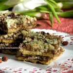 Шоколадное песочное печенье с орехами