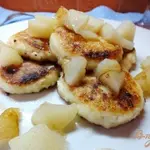 Сырники тушеные в грушевом сиропе