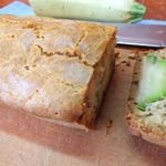 Сладковатый хлеб с кабачком и прованскими травами