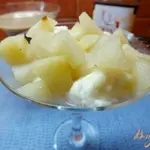 Ленивцы из творога с томленой грушей и сиропом