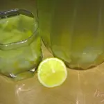Компот из груш с лимоном и пряностями