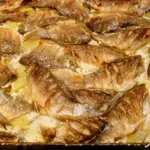 Караси запеченные с картофелем