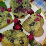 Кексы с карри и ягодами