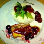 Курочка с вишней